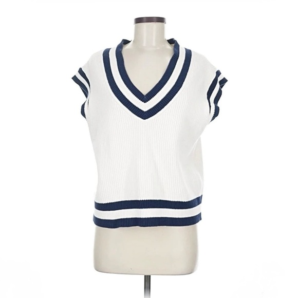LOFT Sweaters - LOFT Women’s Cream and Navy V-Neck Sweater Vest Size Small NWT